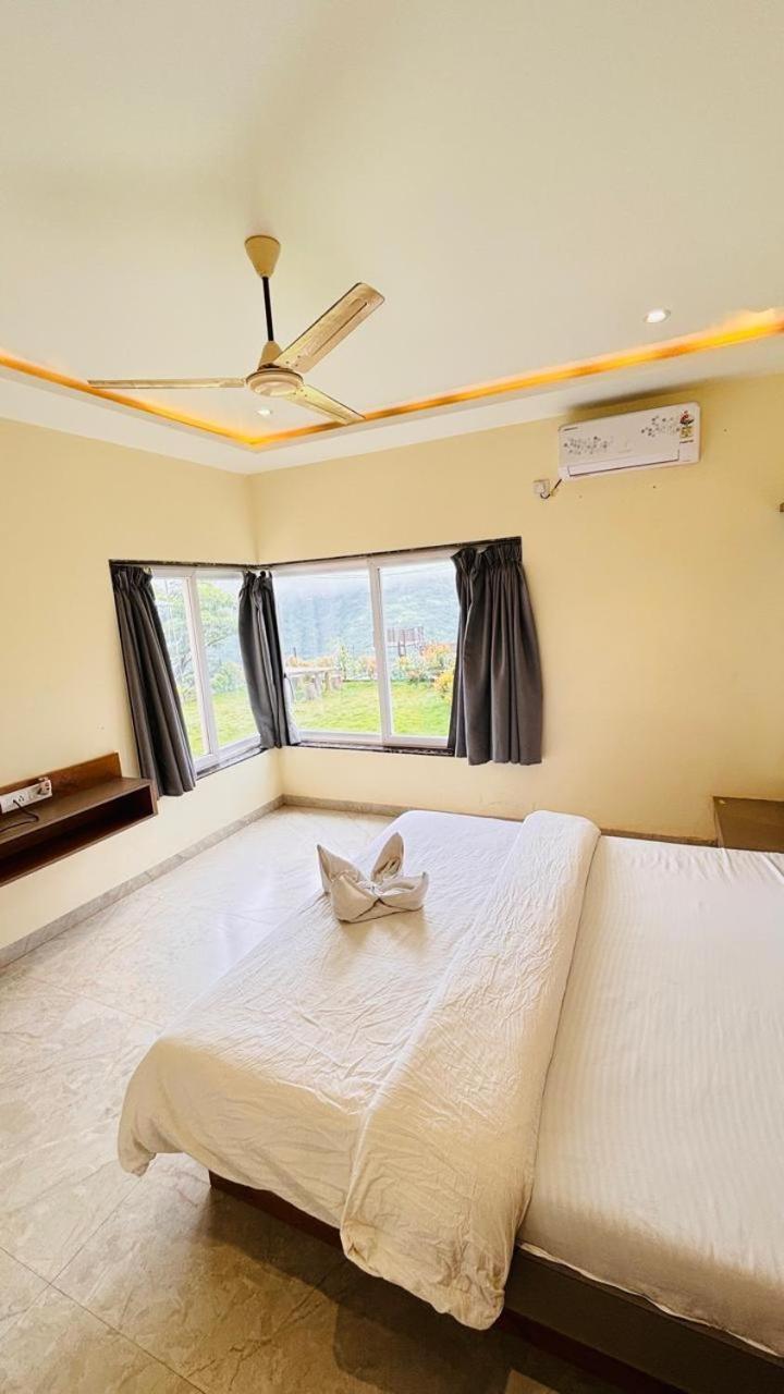 Paramount 3 Ac Bedrooms Hall Garden With Lake View Panchgani Exteriér fotografie