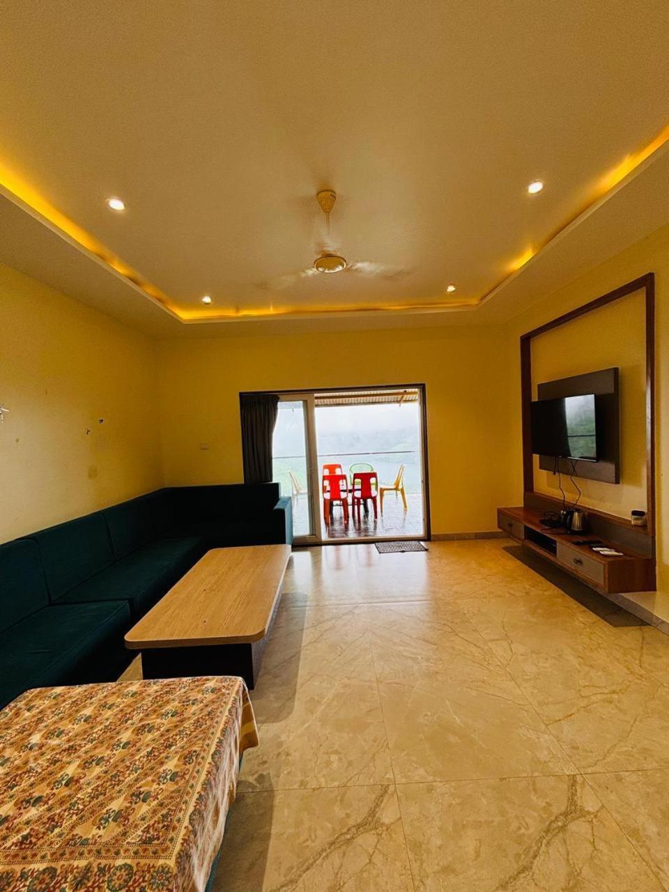 Paramount 3 Ac Bedrooms Hall Garden With Lake View Panchgani Exteriér fotografie