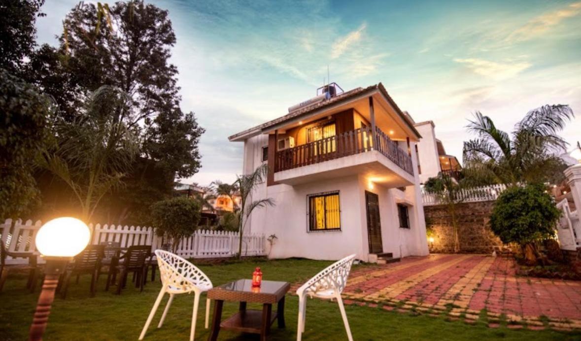 Paramount 3 Ac Bedrooms Hall Garden With Lake View Panchgani Exteriér fotografie