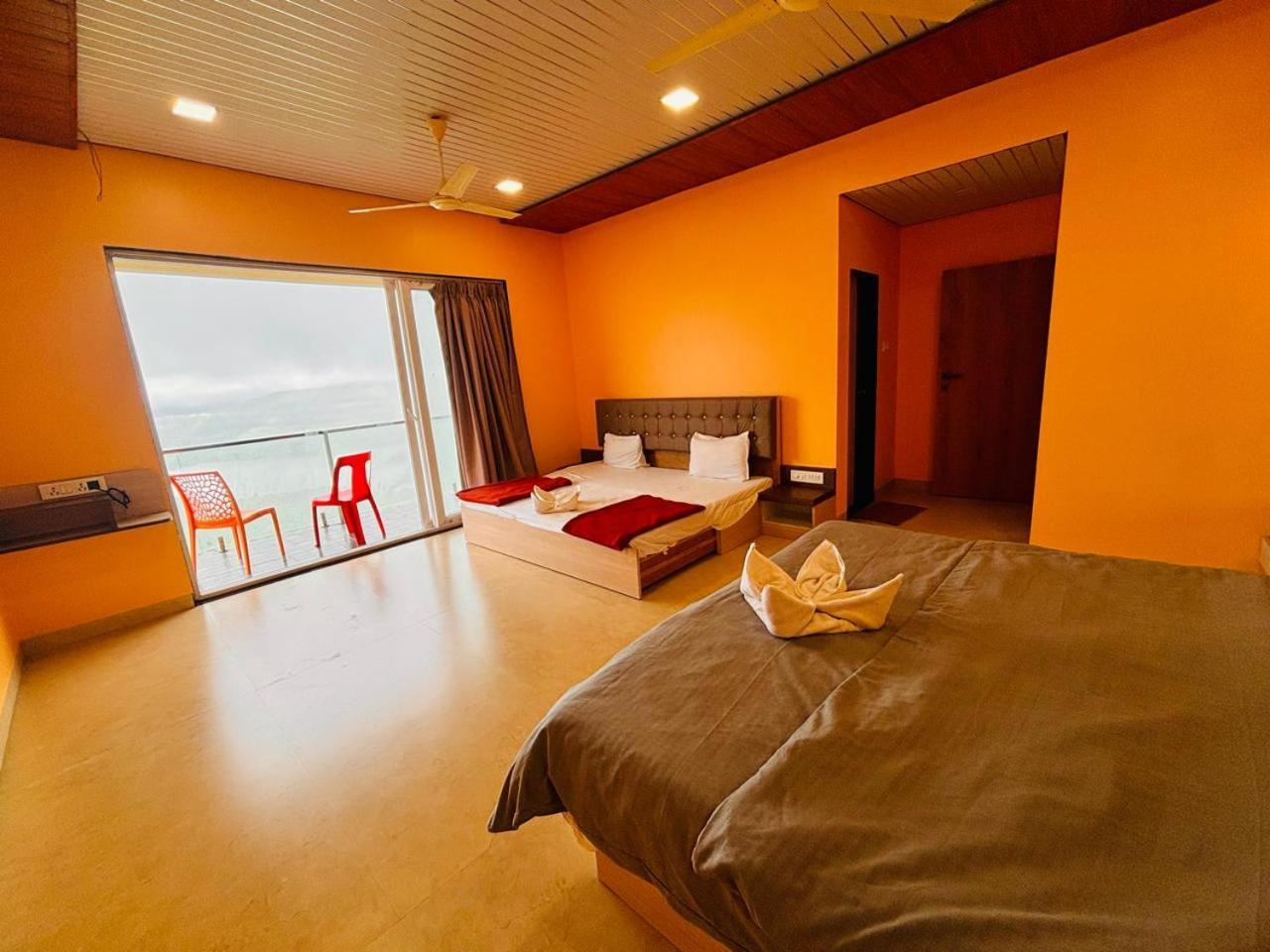 Paramount 3 Ac Bedrooms Hall Garden With Lake View Panchgani Exteriér fotografie